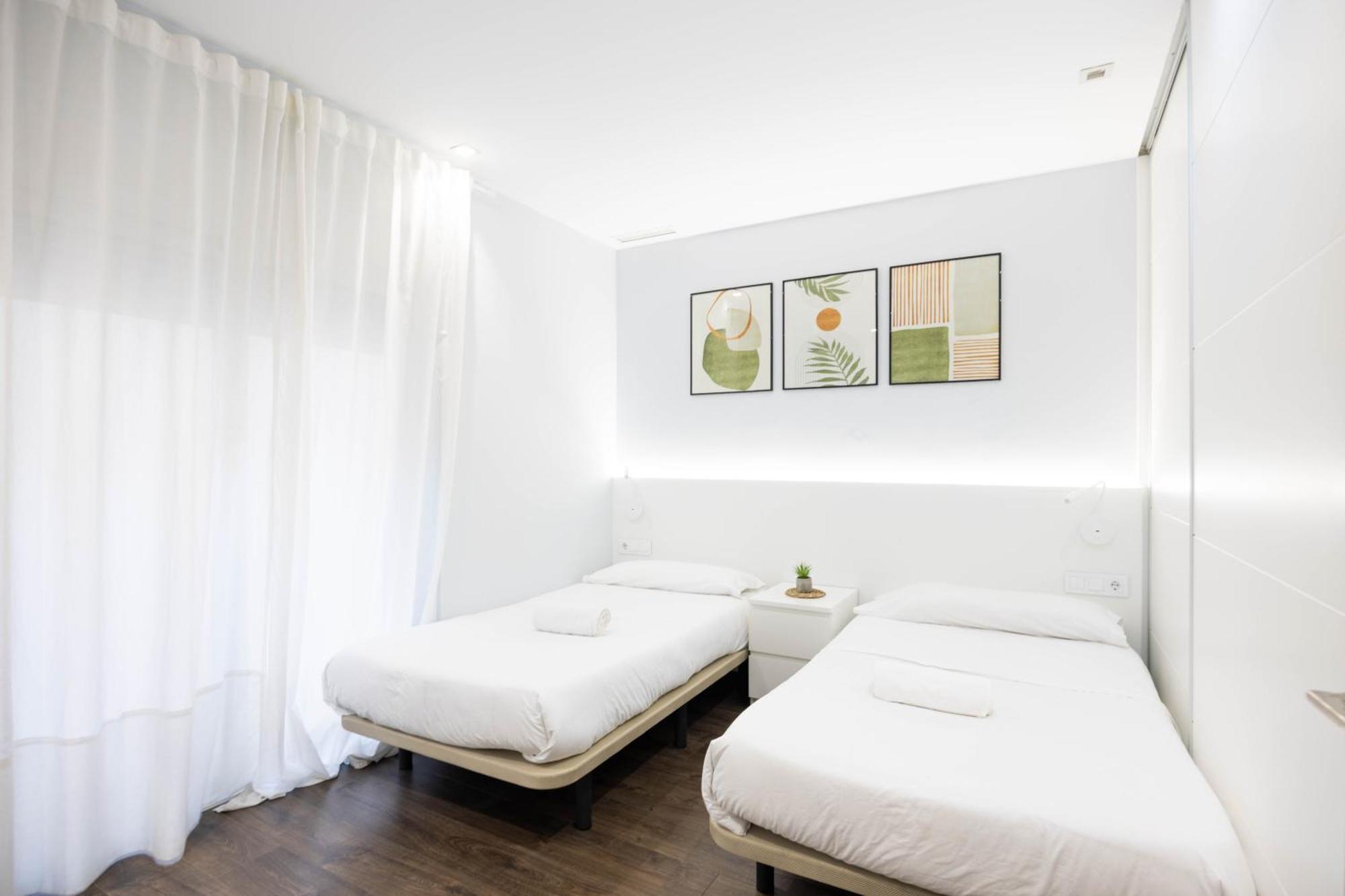 Apartamentos Turisticos Metropolis By Cartagenaspain Екстер'єр фото