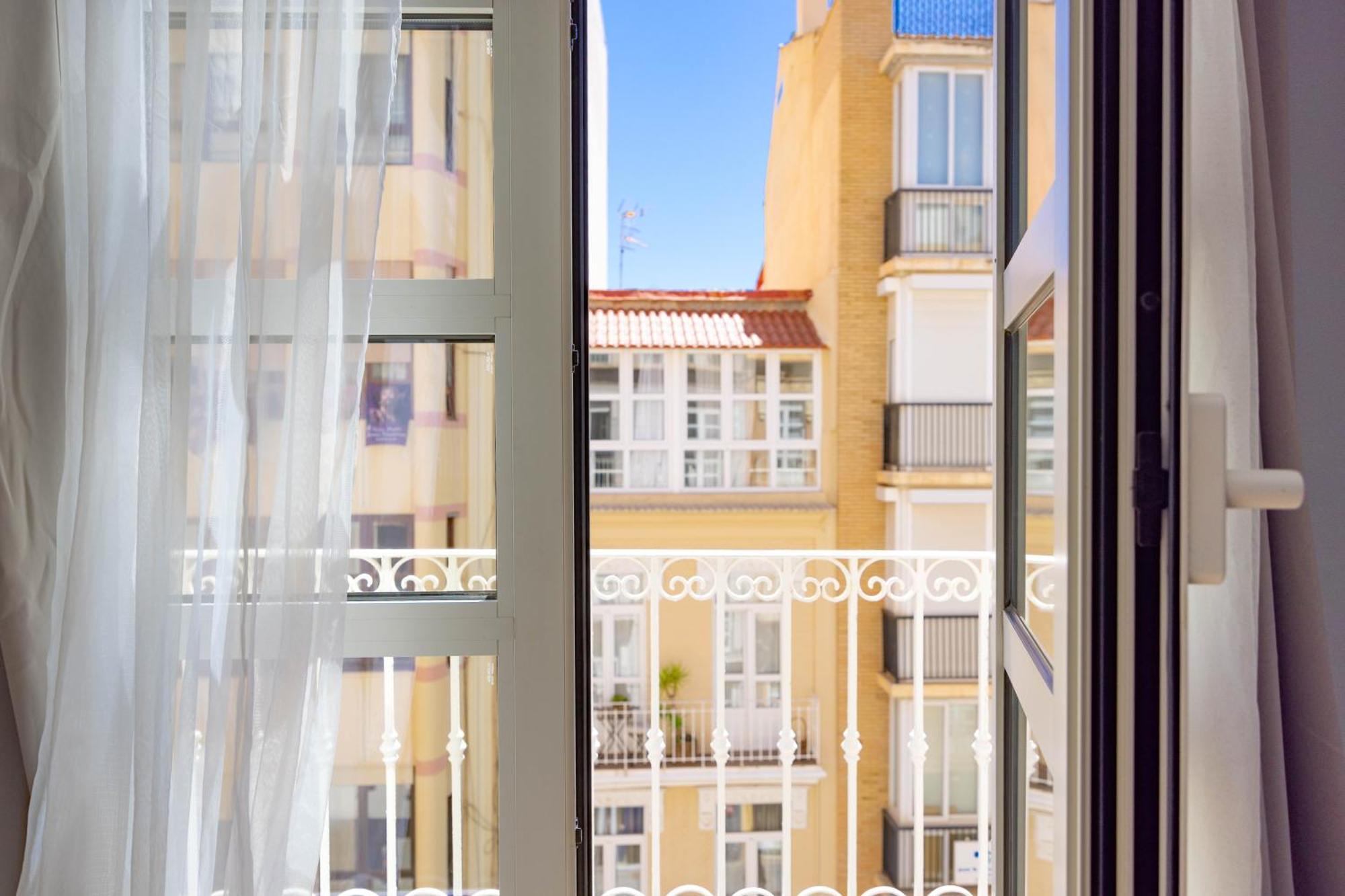 Apartamentos Turisticos Metropolis By Cartagenaspain Екстер'єр фото